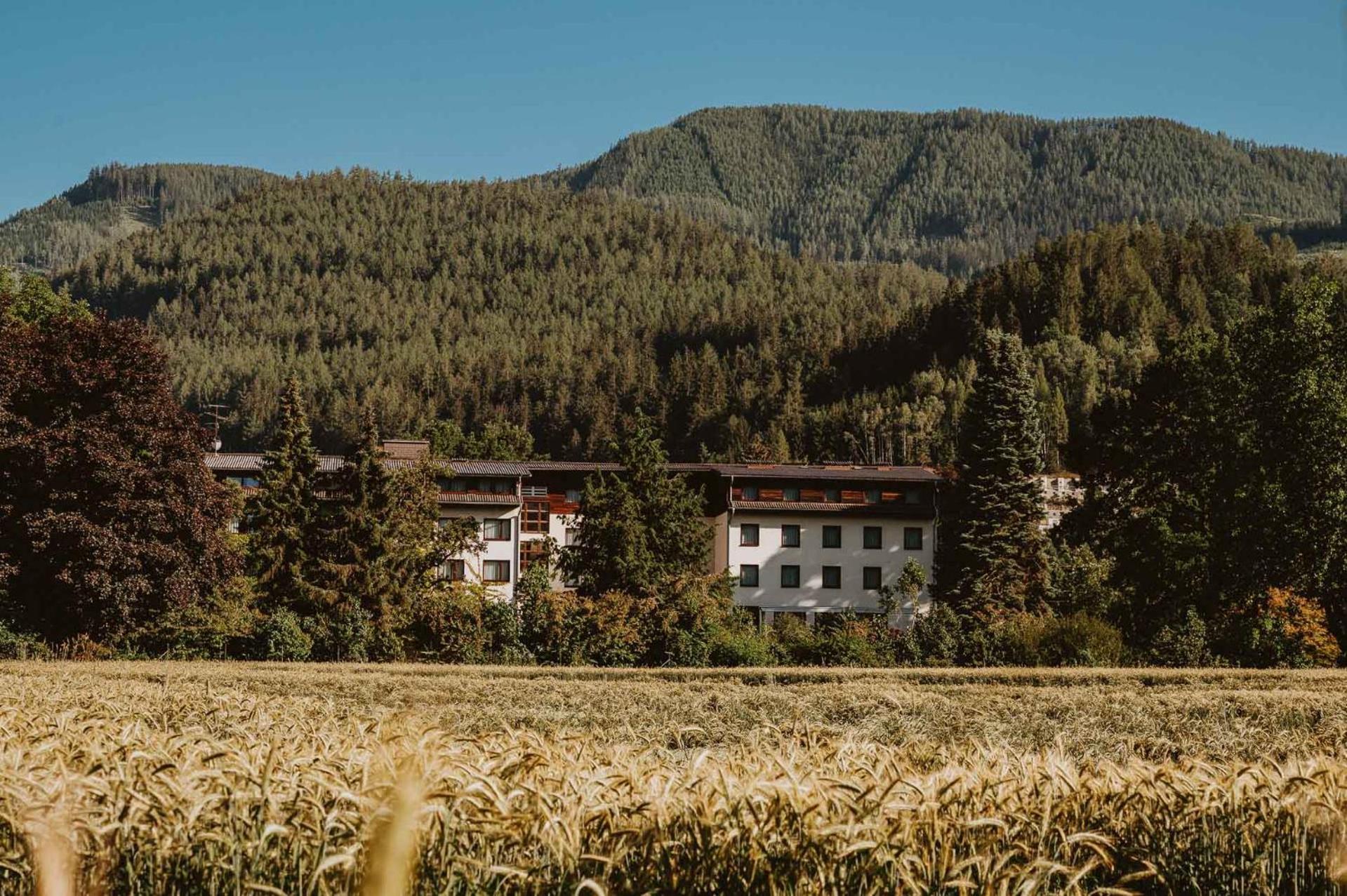 Hotel Bruecklwirt نيكالسدورف المظهر الخارجي الصورة